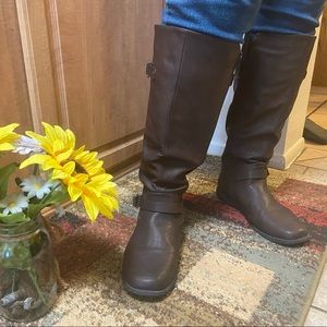 Dream Pairs Womens Brown knee high, flat boots, warm lining, wide calf, sz 12 W